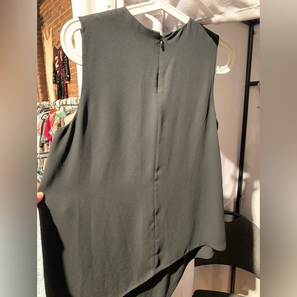 Wilfred Black Sleeveless Blouse - Picture 2 of 2